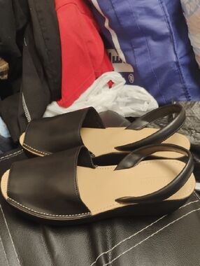 KENNETH COLE REACTION FINE GLASS SLINGBACK PLATFORM WEDGE SANDALS MINT